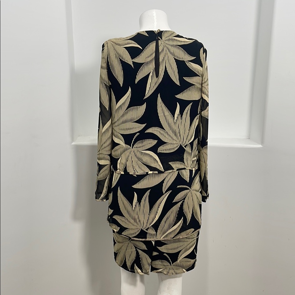 Women's Black and Beige Leaf Print Long Sleeve Dress - Picture 5 of 8